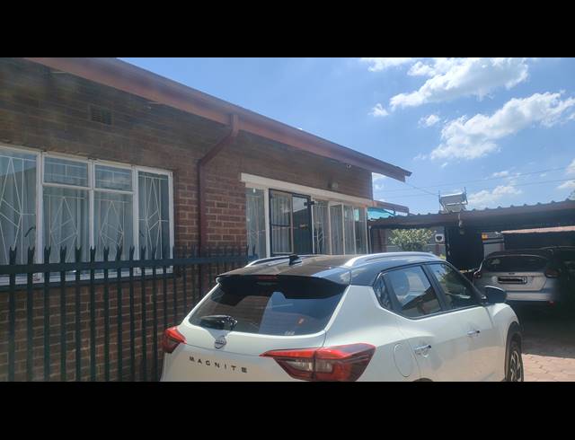 4 BEDROOM HOUSE FOR SALE IN WEST PARK